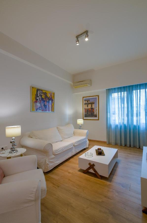 Nice 1Bd Apartment Close To Metro Station Ampelokipoi Афіни Екстер'єр фото